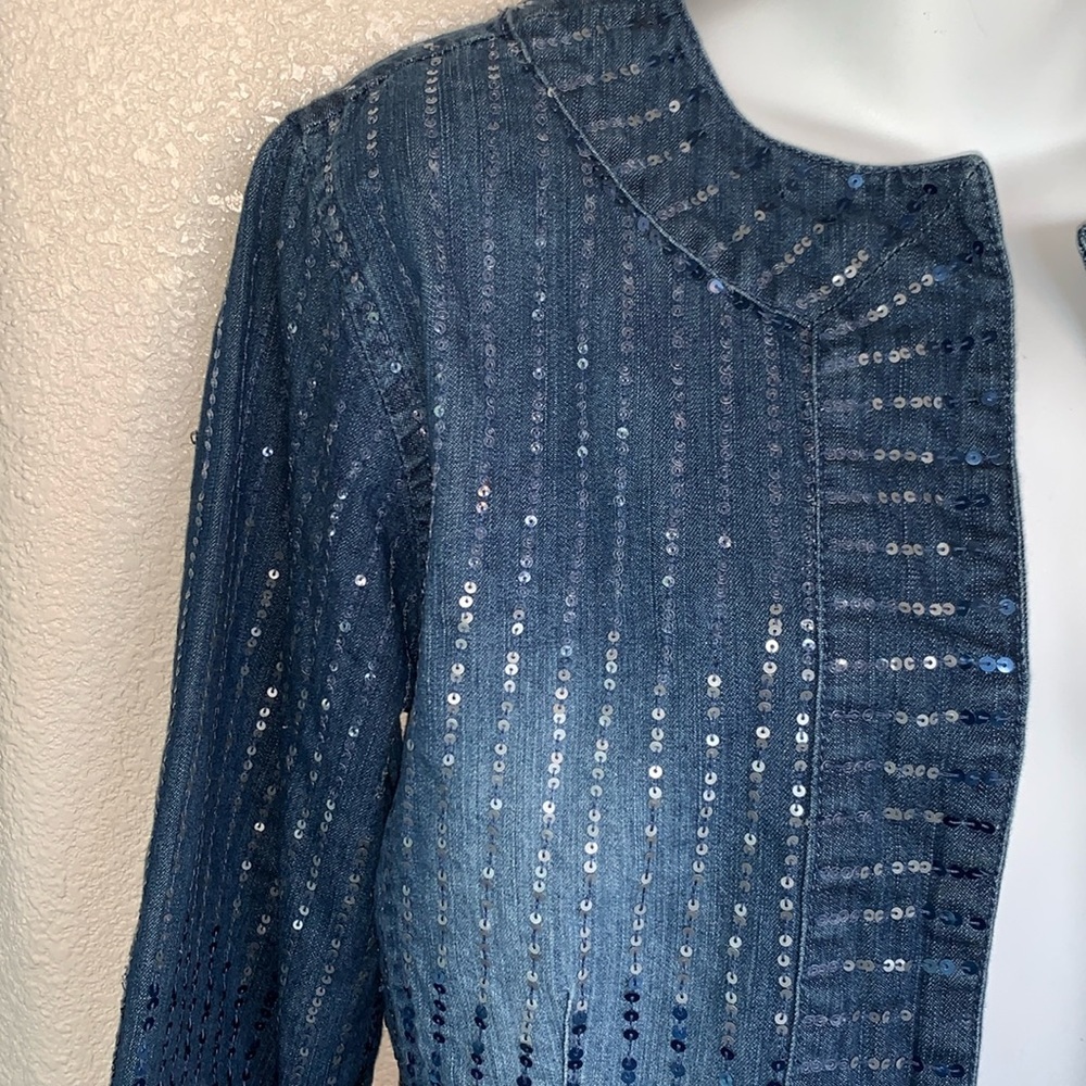 ❌SOLD ❌ CHICO’s denim jack - Picture 7 of 17